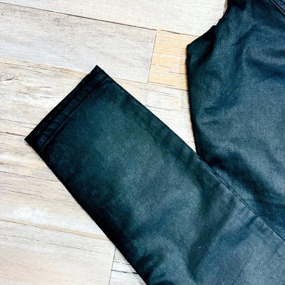 OLD NAVY Black coated Super Skinny Rock Star jeans | Sleek mid-rise denim | 6 * - Picture 3 of 11